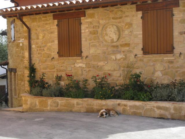 Pietra Maula Agriturismo Castelraimondo Buitenkant foto