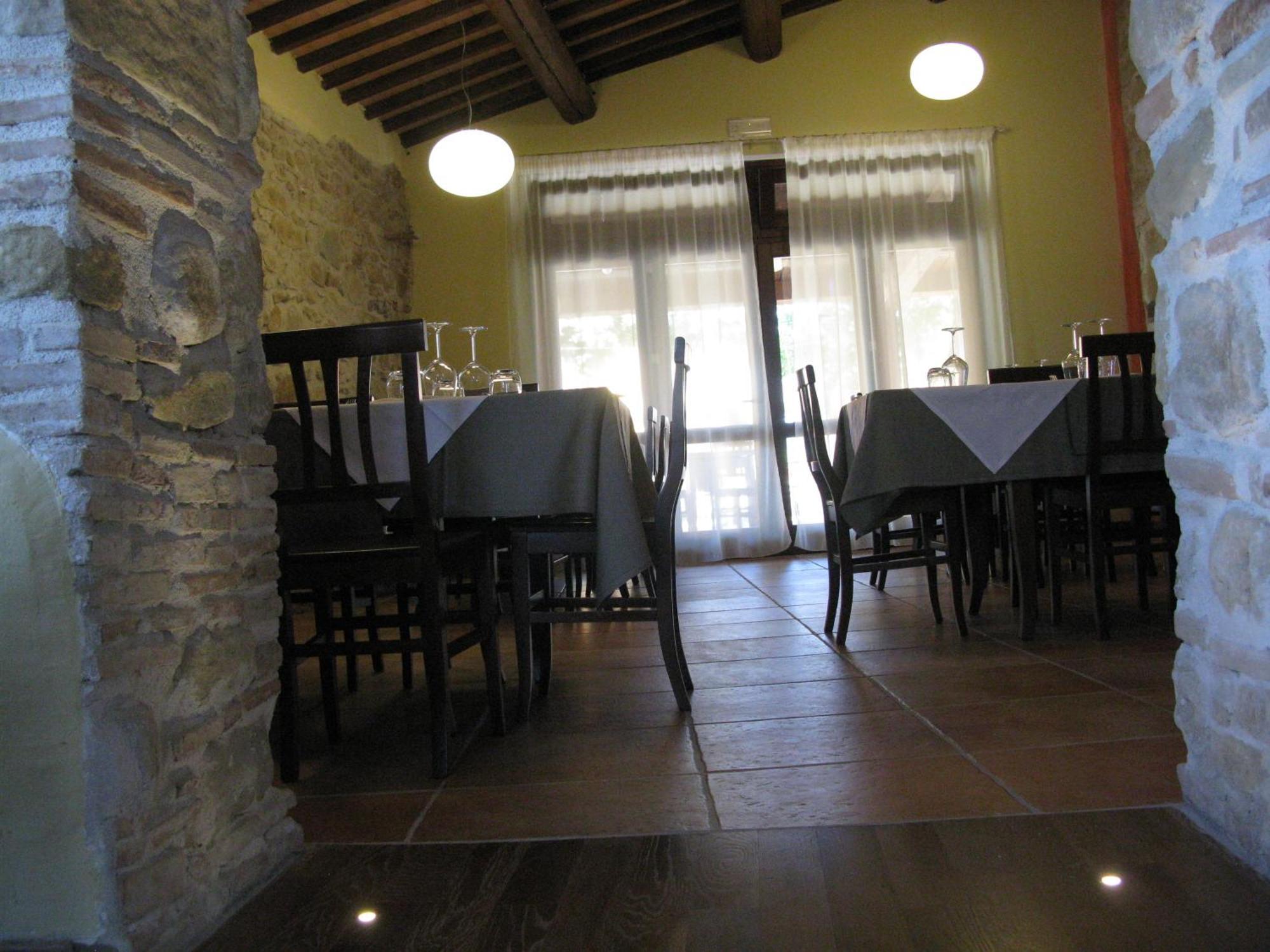 Pietra Maula Agriturismo Castelraimondo Buitenkant foto
