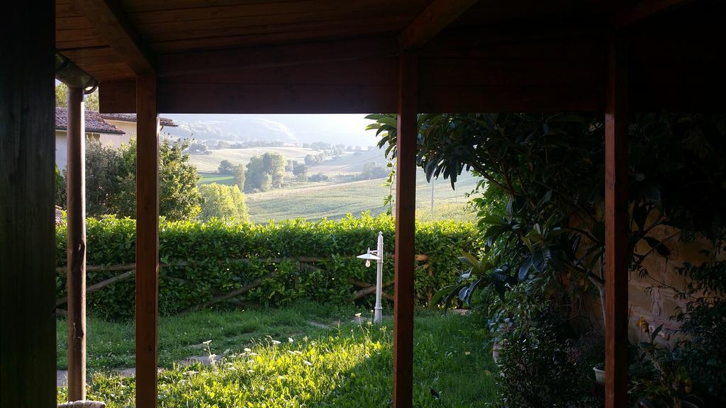 Pietra Maula Agriturismo Castelraimondo Buitenkant foto