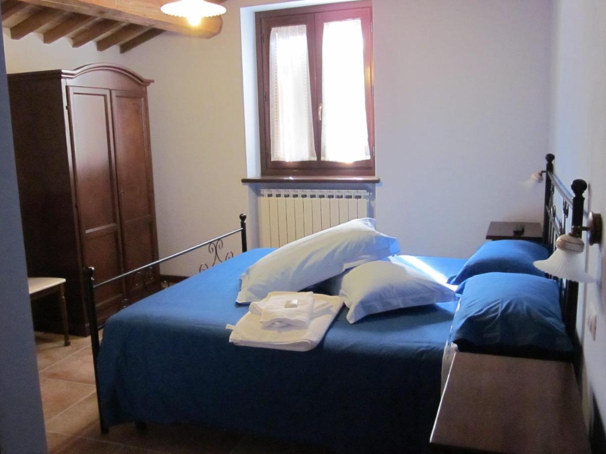 Pietra Maula Agriturismo Castelraimondo Kamer foto